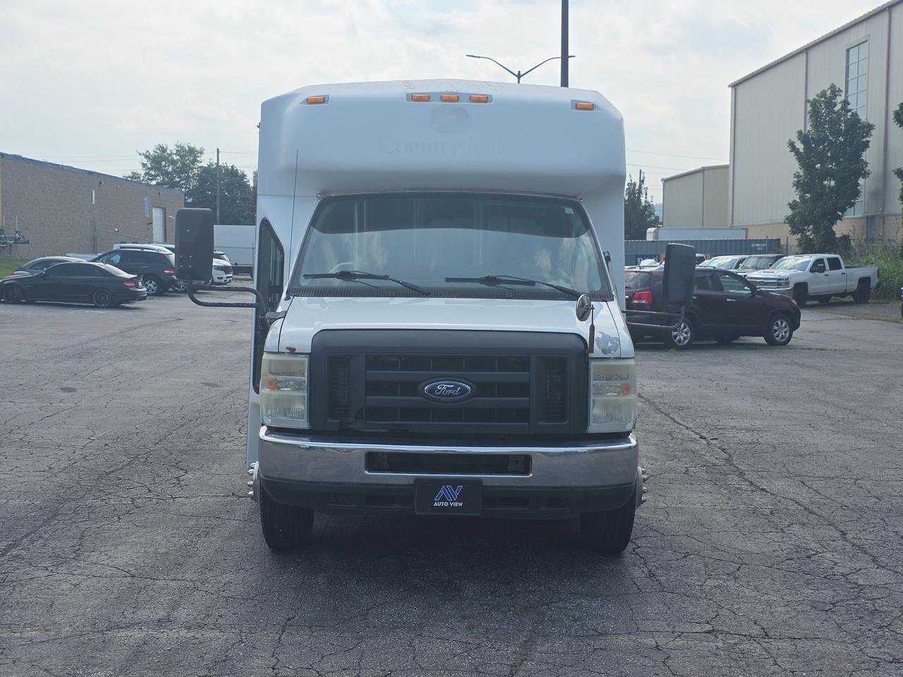 2010 Ford Econoline E450 *FULLY FINISHED BUS DRIVE AWAY TODAY* Photo1