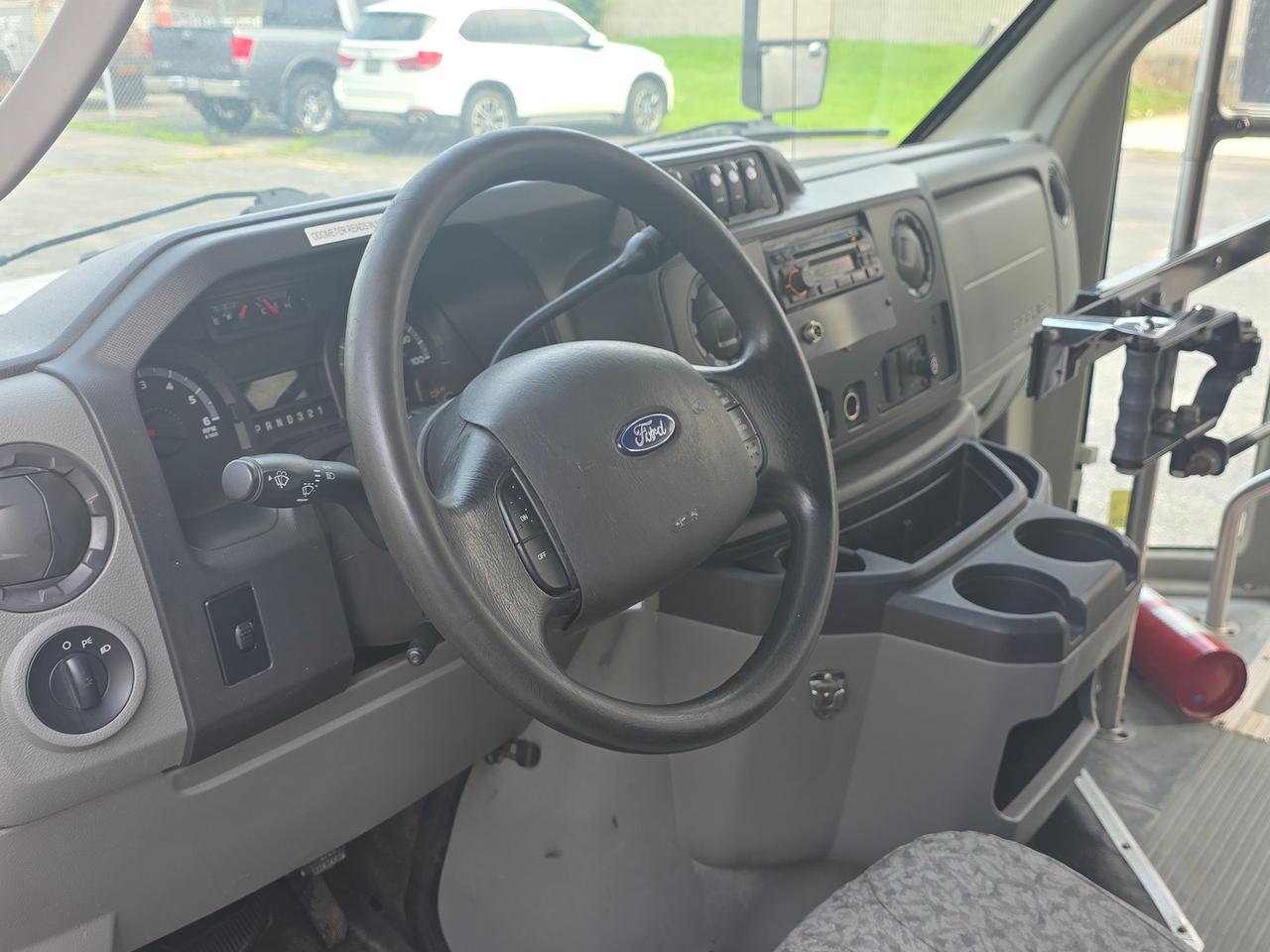 2010 Ford Econoline E450 *FULLY FINISHED BUS DRIVE AWAY TODAY* Photo