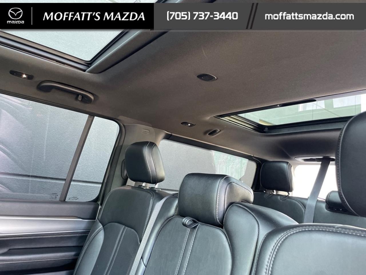 2024 Jeep Wagoneer Series II Carbide Photo