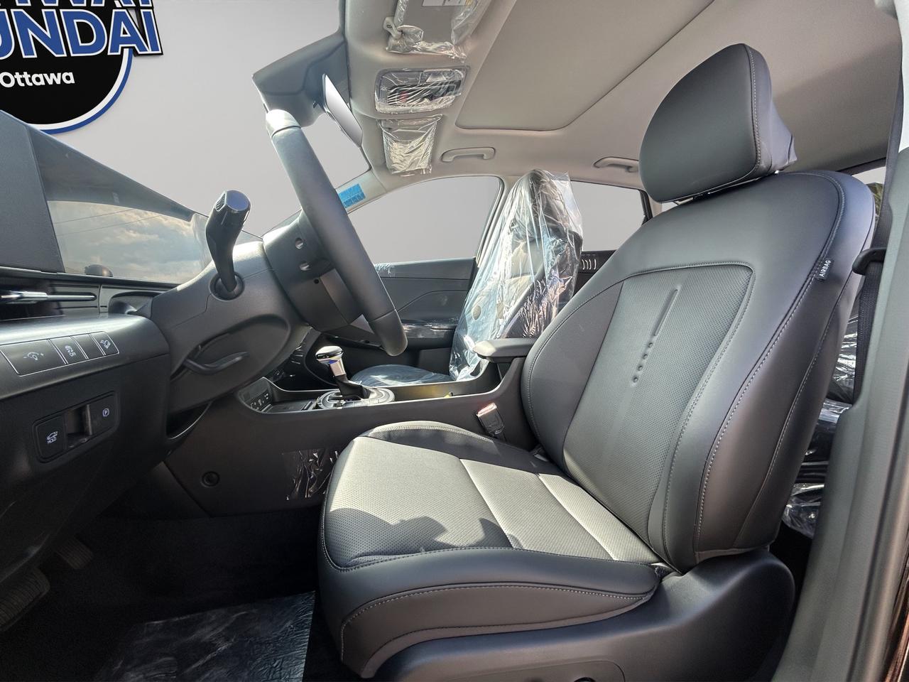 2027 Hyundai KONA LUXURY Photo