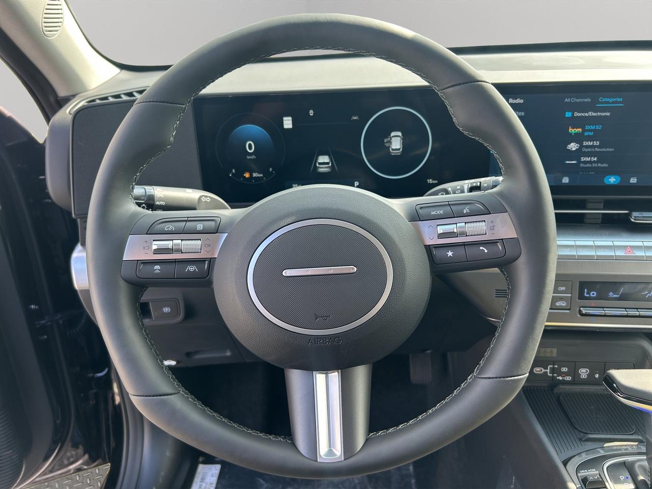 2027 Hyundai KONA LUXURY Photo