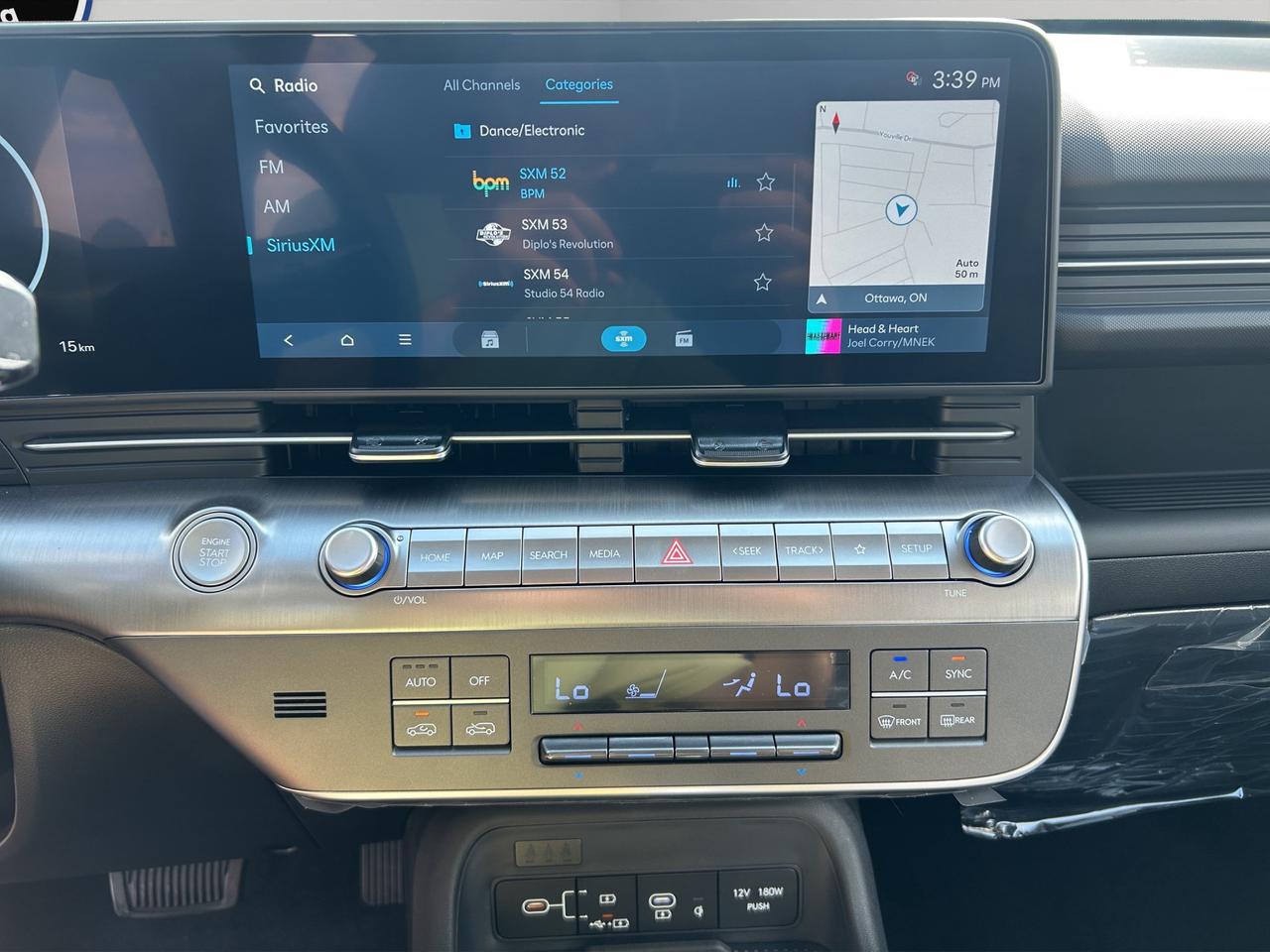 2027 Hyundai KONA LUXURY Photo