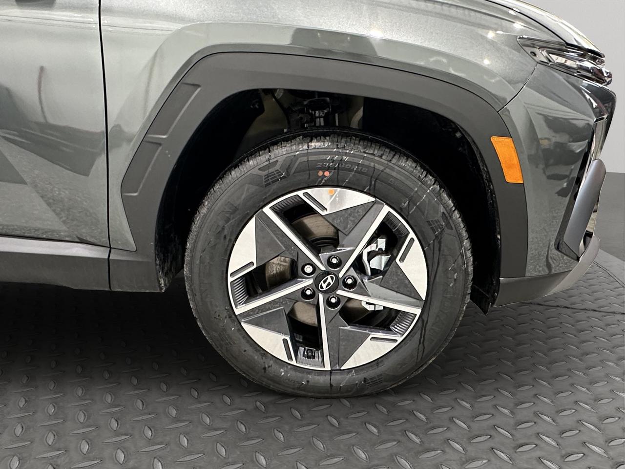 2026 Hyundai Tucson Preferred Photo5