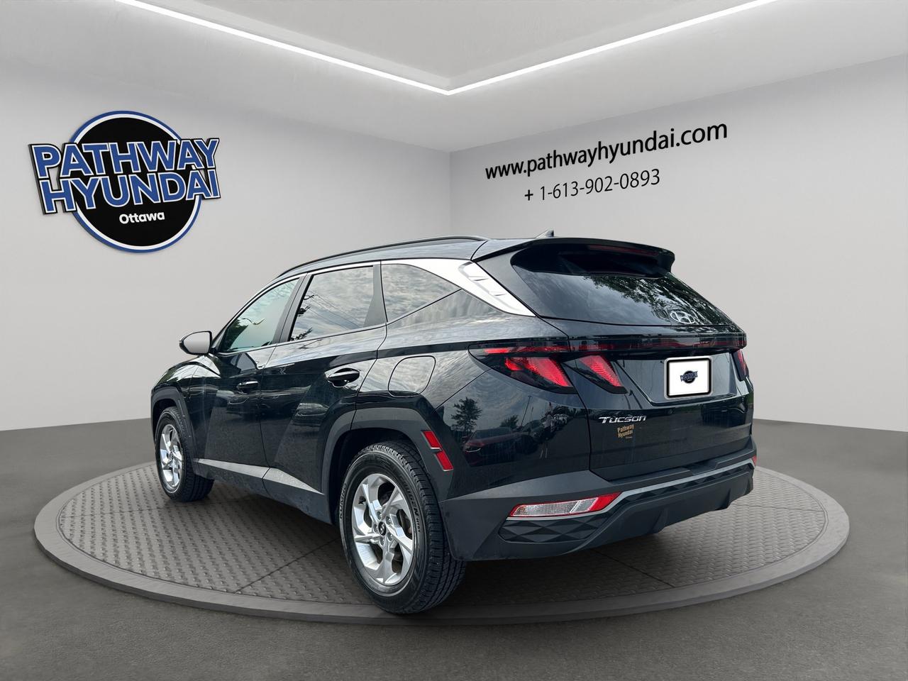 2023 Hyundai Tucson Preferred | Blind Spot Monitoring | Front Collision Mitigation | Lane Departure Warning Photo