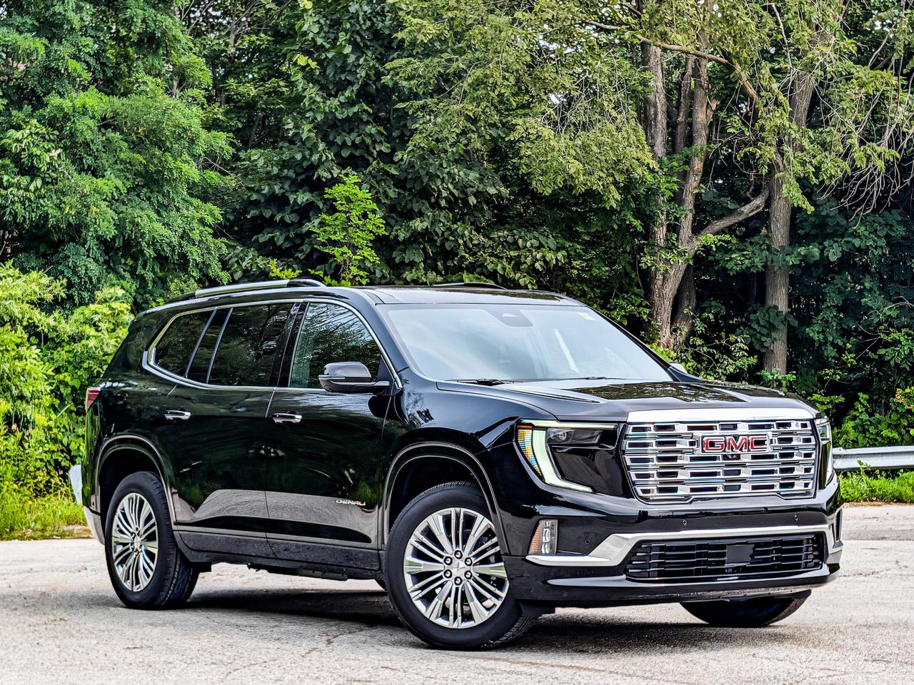 2027 GMC Acadia Denali Photo