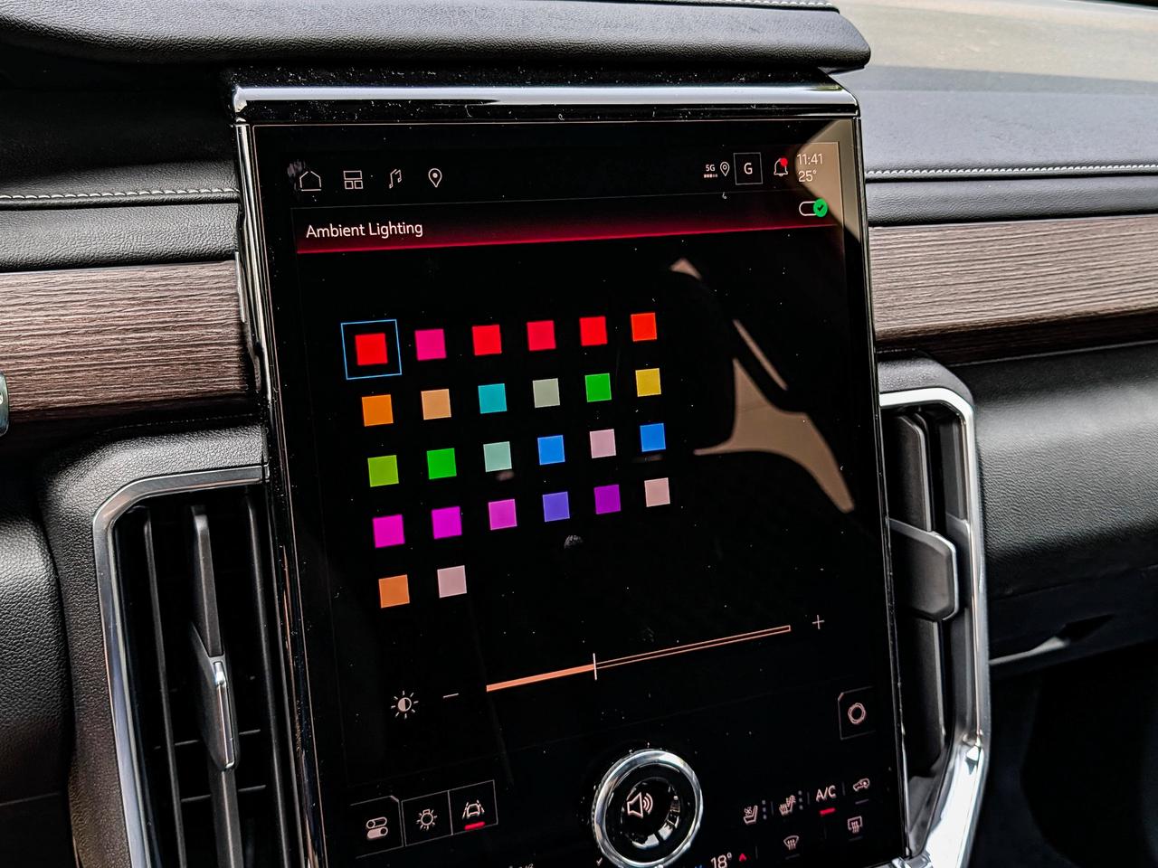 2027 GMC Acadia Denali Photo