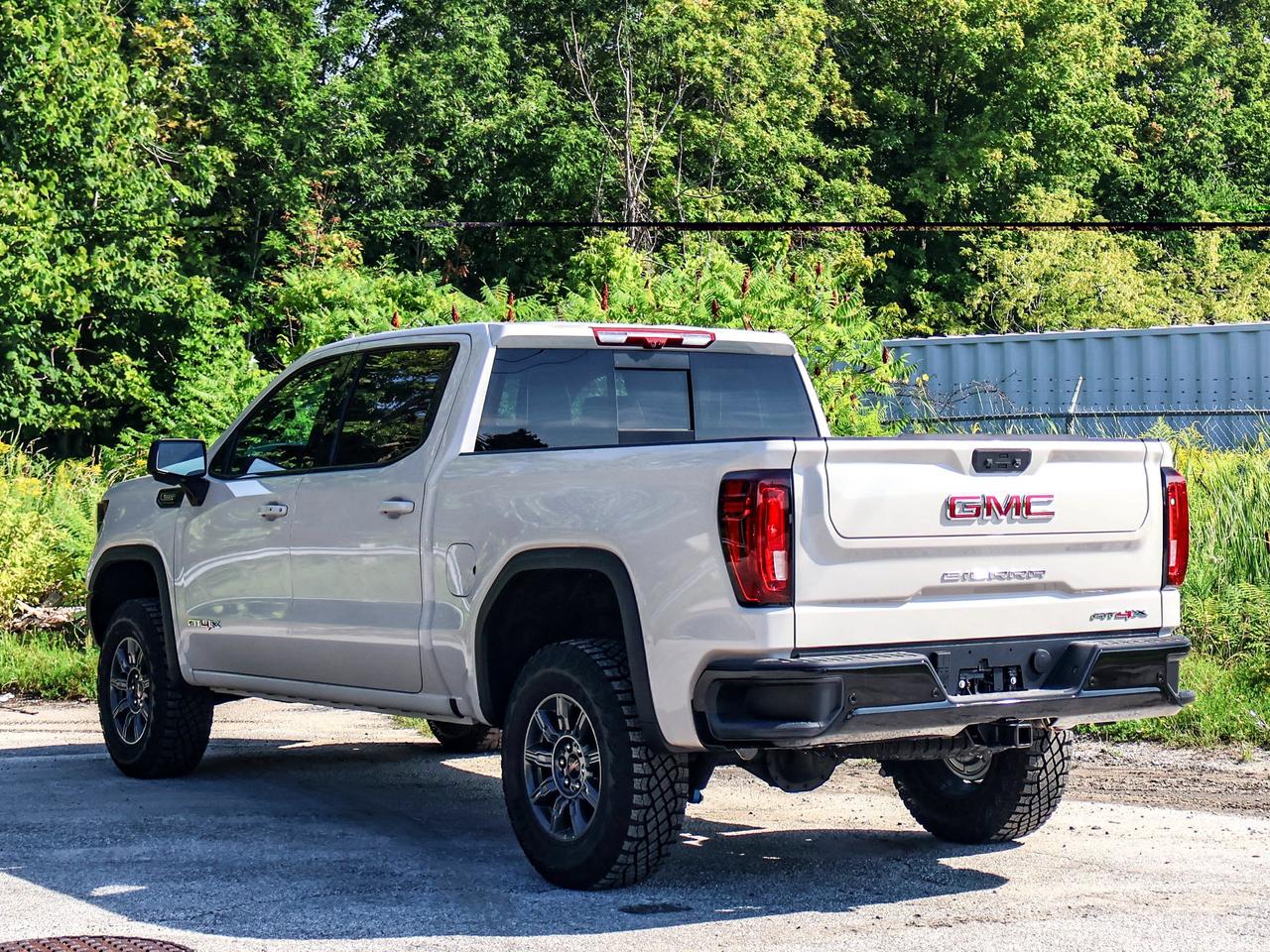 2026 GMC Sierra 1500 AT4X Photo