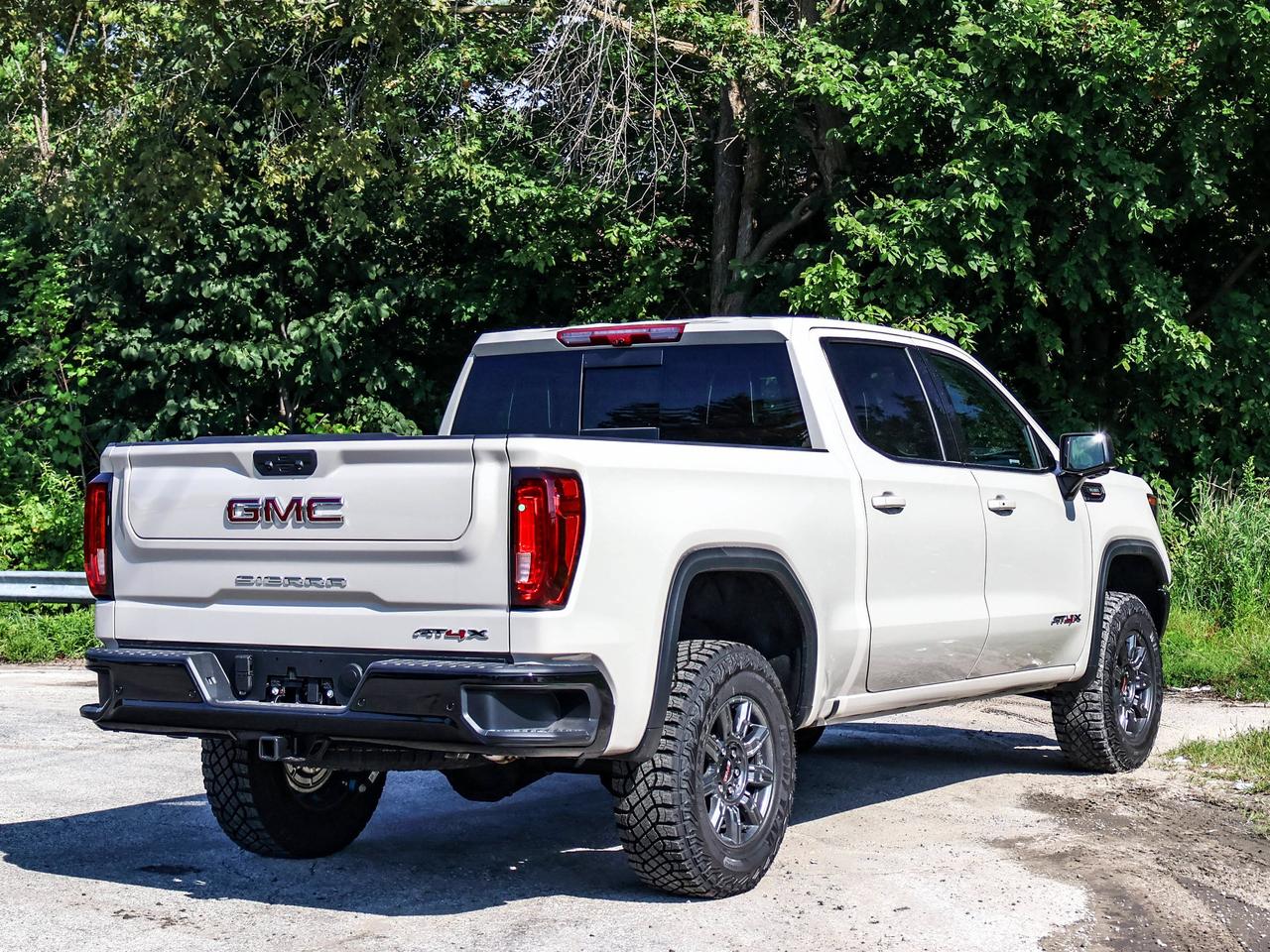 2026 GMC Sierra 1500 AT4X Photo