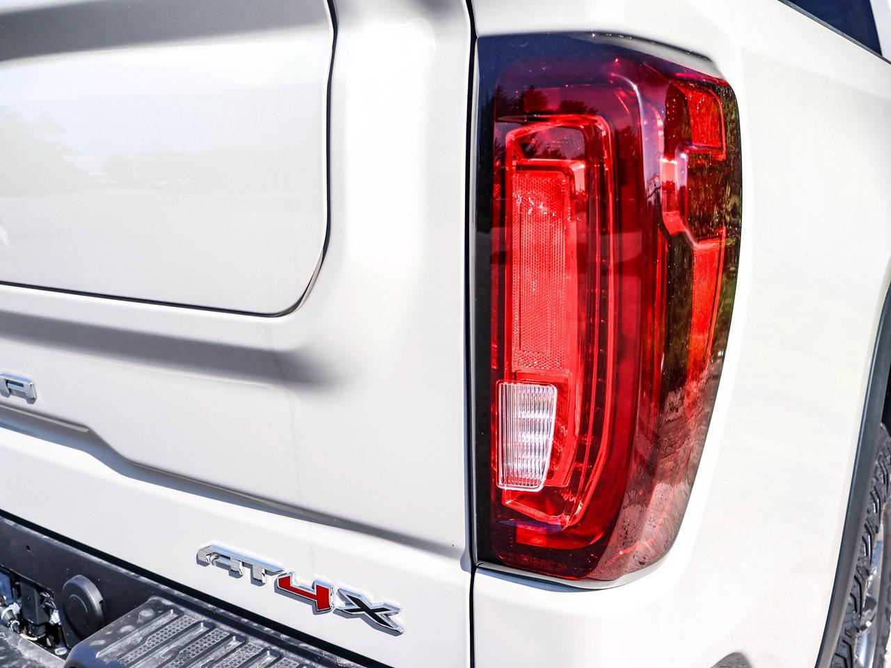 2026 GMC Sierra 1500 AT4X Photo