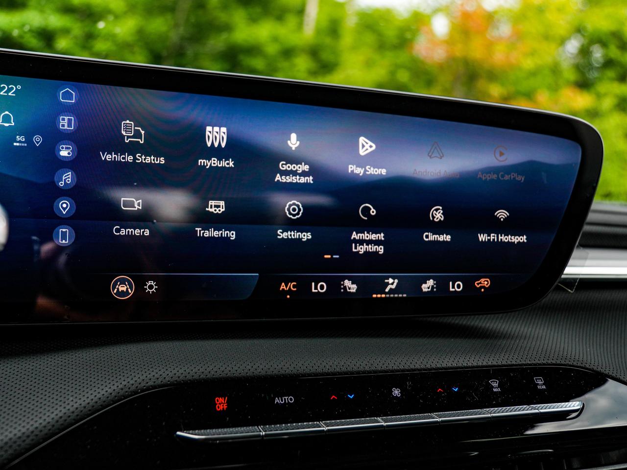 2027 Buick Enclave Preferred Photo
