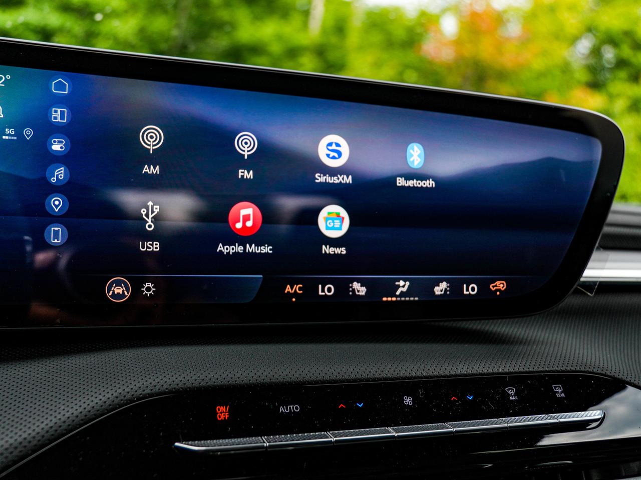 2027 Buick Enclave Preferred Photo
