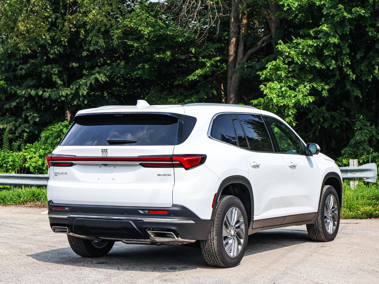 2027 Buick Enclave Preferred Photo
