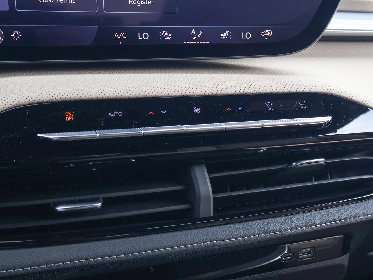 2027 Buick Enclave Preferred Photo