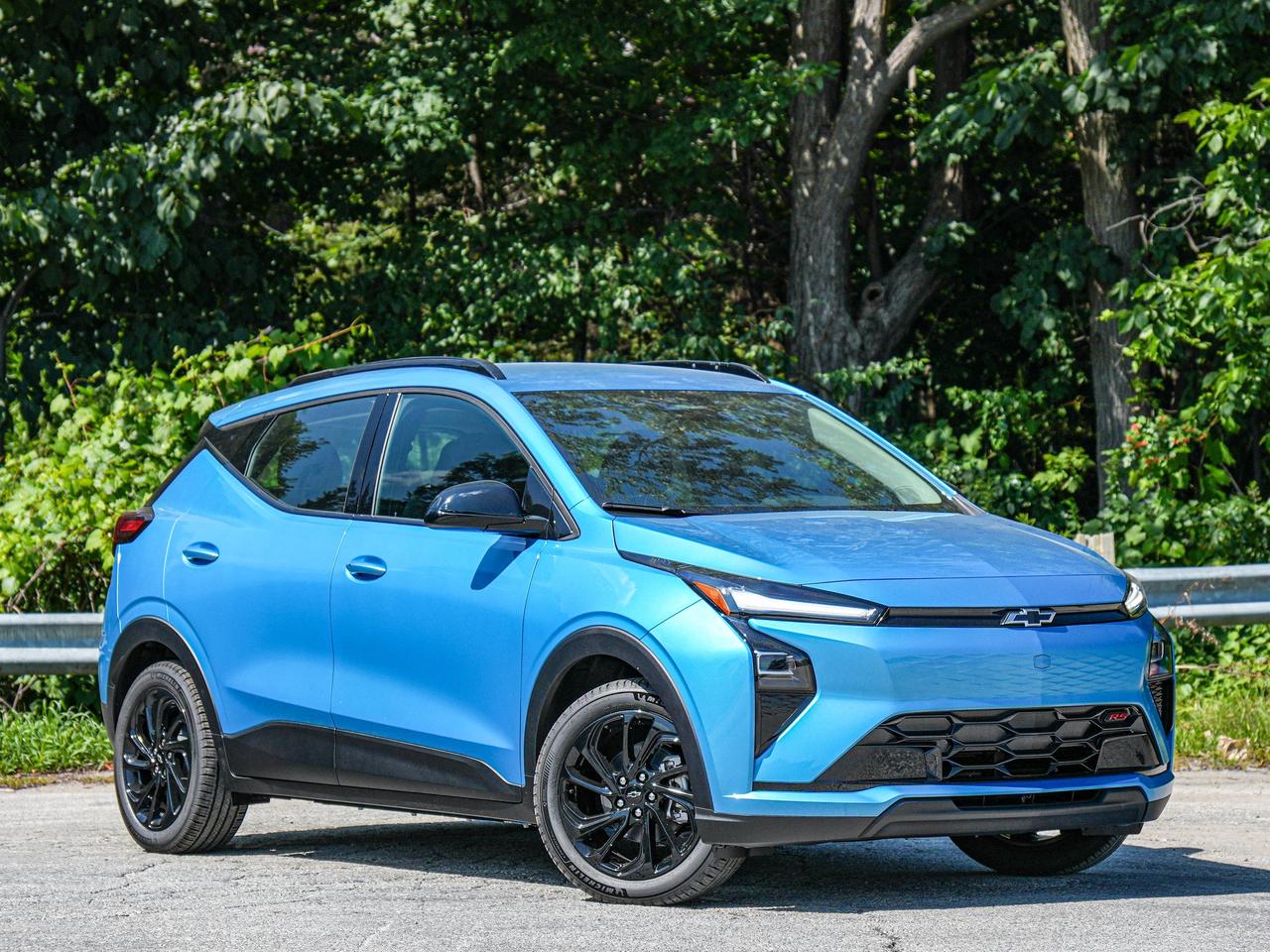 2027 Chevrolet Bolt RS Photo