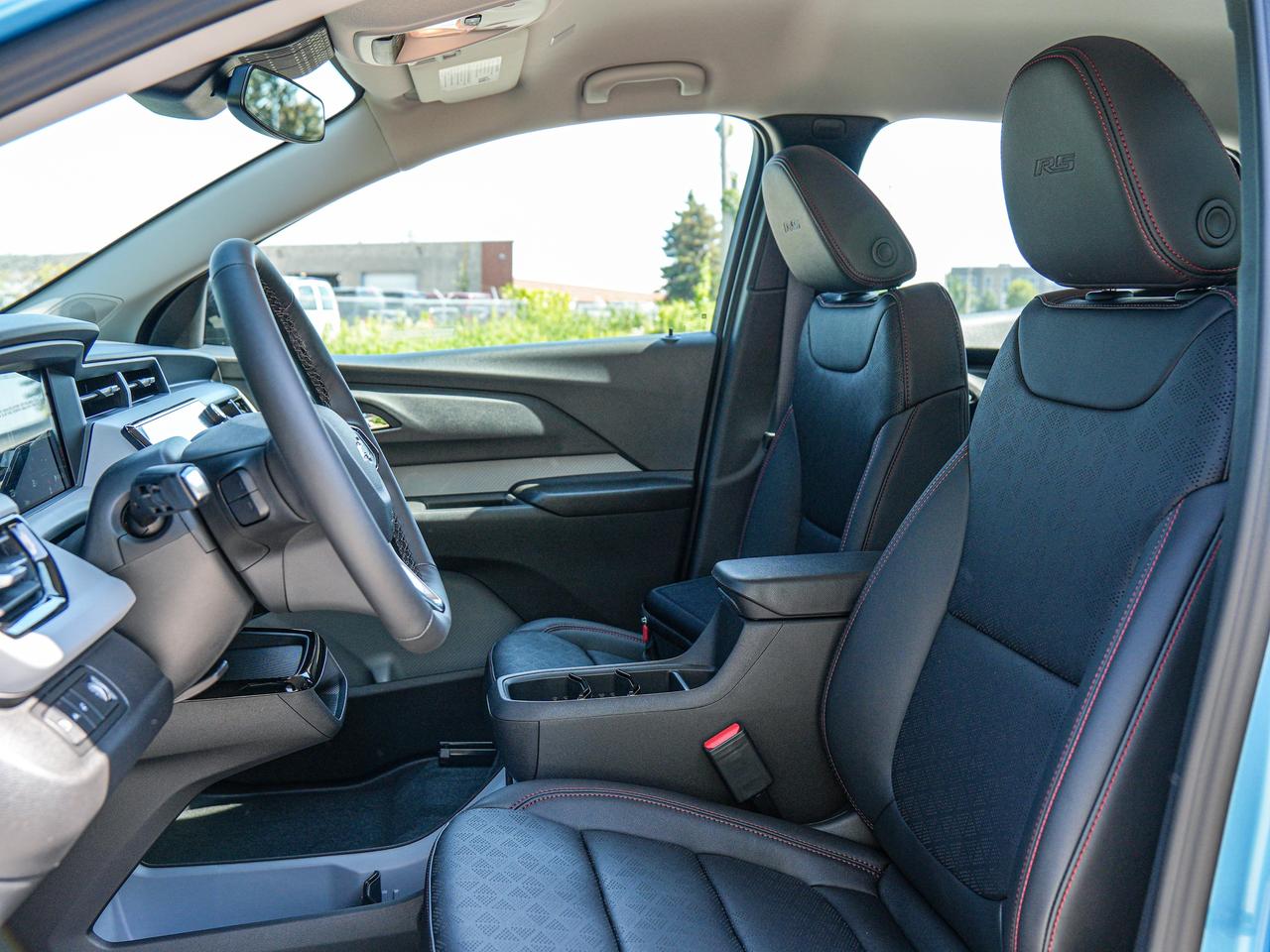 2027 Chevrolet Bolt RS Photo