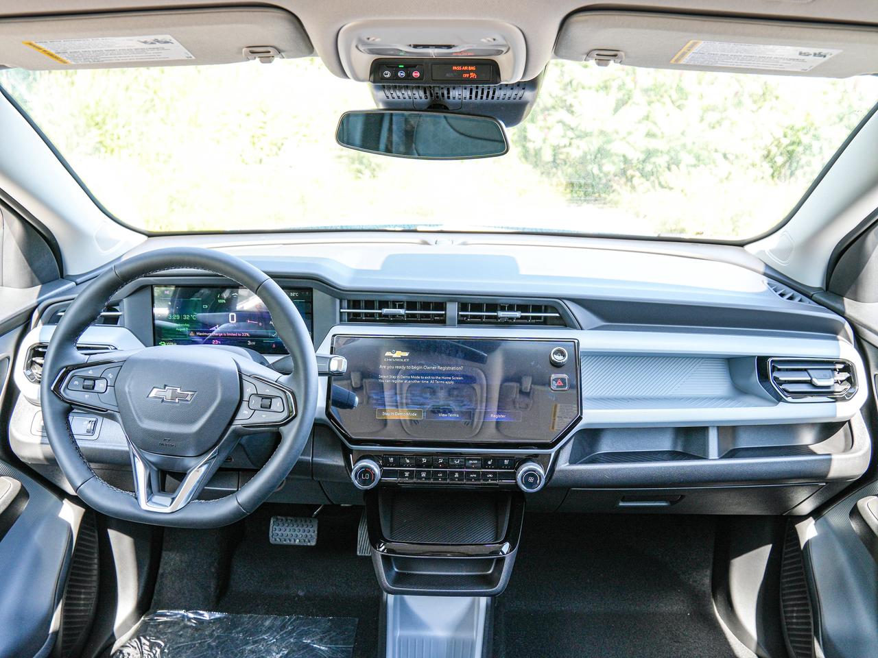 2027 Chevrolet Bolt RS Photo