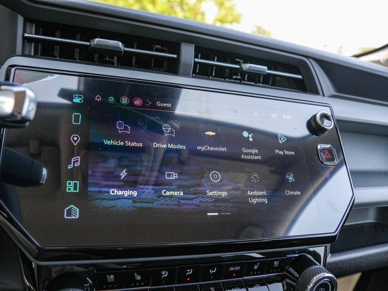 2027 Chevrolet Bolt RS Photo