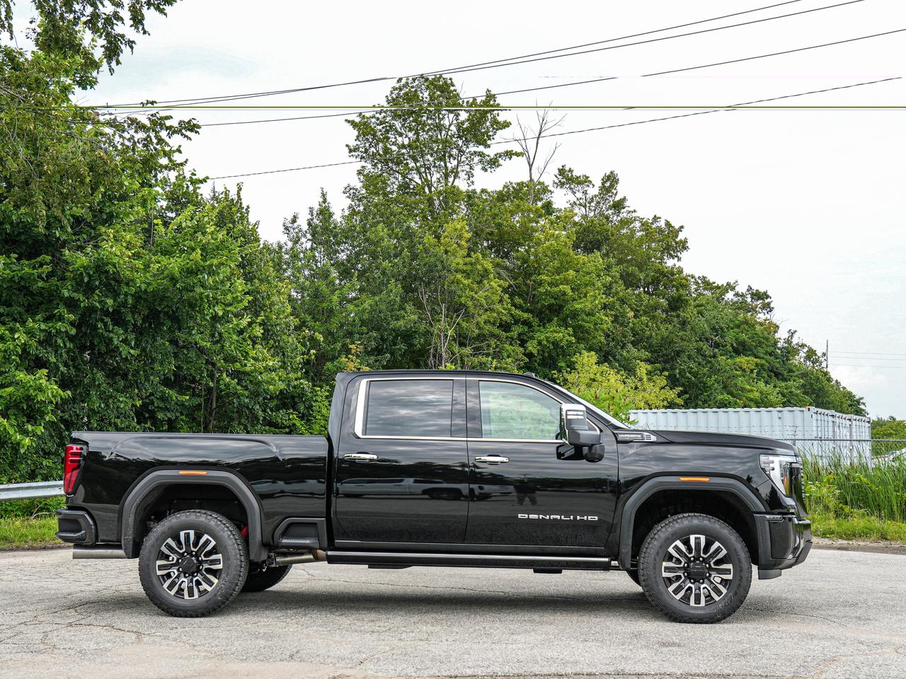 2026 GMC SIERRA 2500HD Denali Ultimate Photo