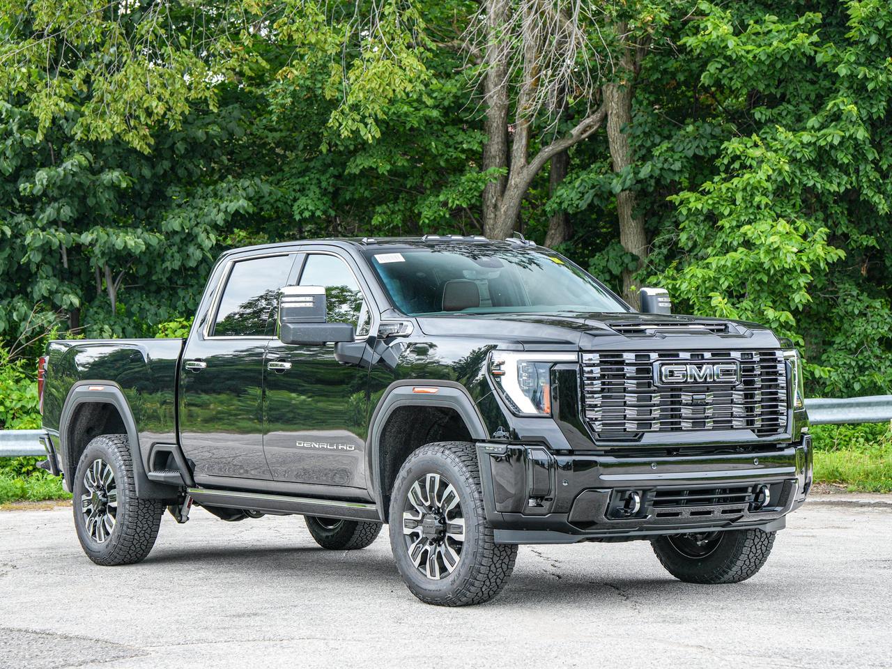 2026 GMC SIERRA 2500HD Denali Ultimate Photo
