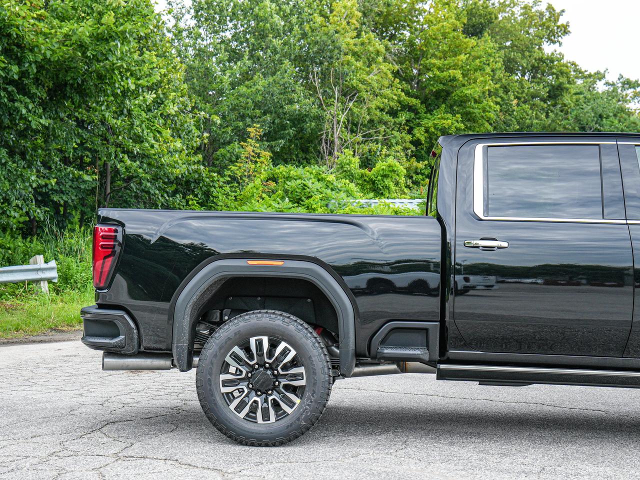2026 GMC SIERRA 2500HD Denali Ultimate Photo