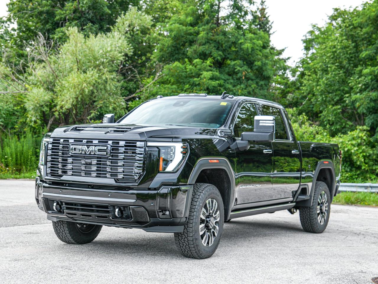 2026 GMC SIERRA 2500HD Denali Ultimate Photo