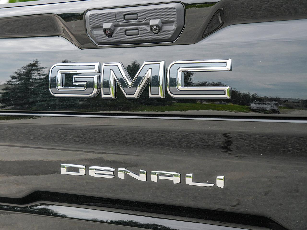 2026 GMC SIERRA 2500HD Denali Ultimate Photo