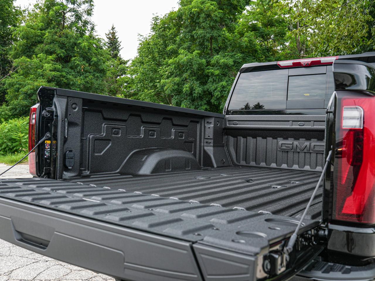 2026 GMC SIERRA 2500HD Denali Ultimate Photo