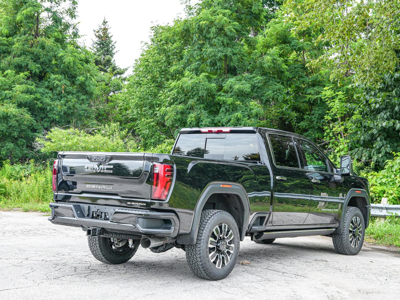 2026 GMC SIERRA 2500HD Denali Ultimate Photo