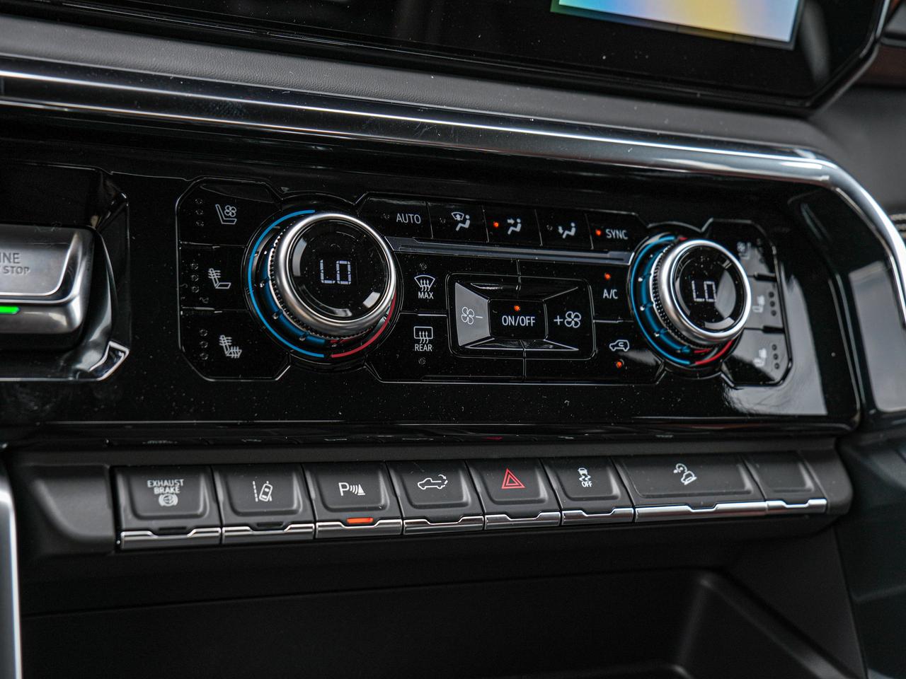 2026 GMC SIERRA 2500HD Denali Ultimate Photo