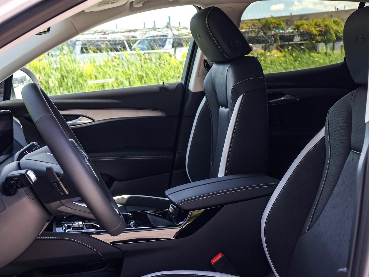 2026 Buick Envision SPORT TOURING Photo