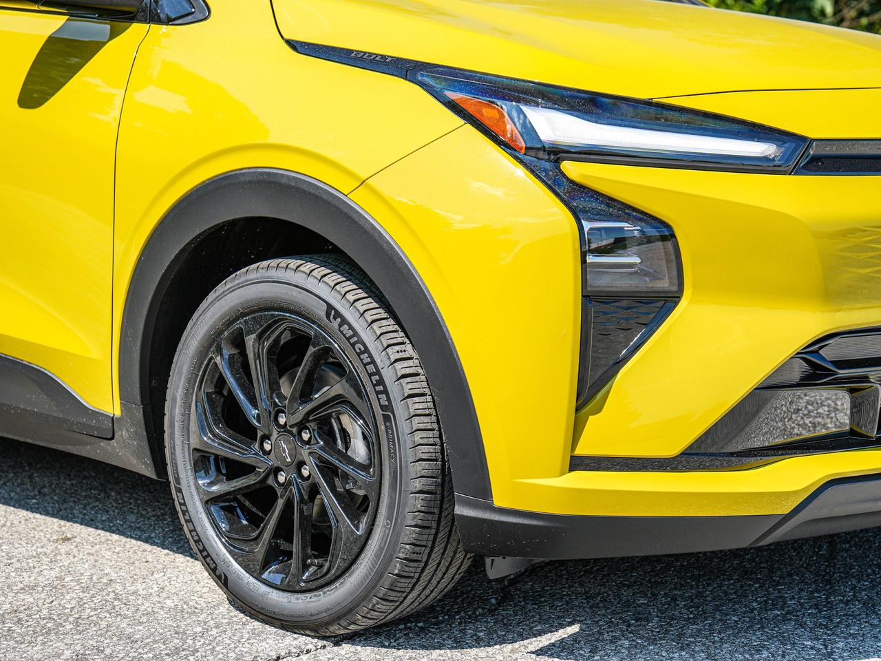 2027 Chevrolet Bolt RS Photo