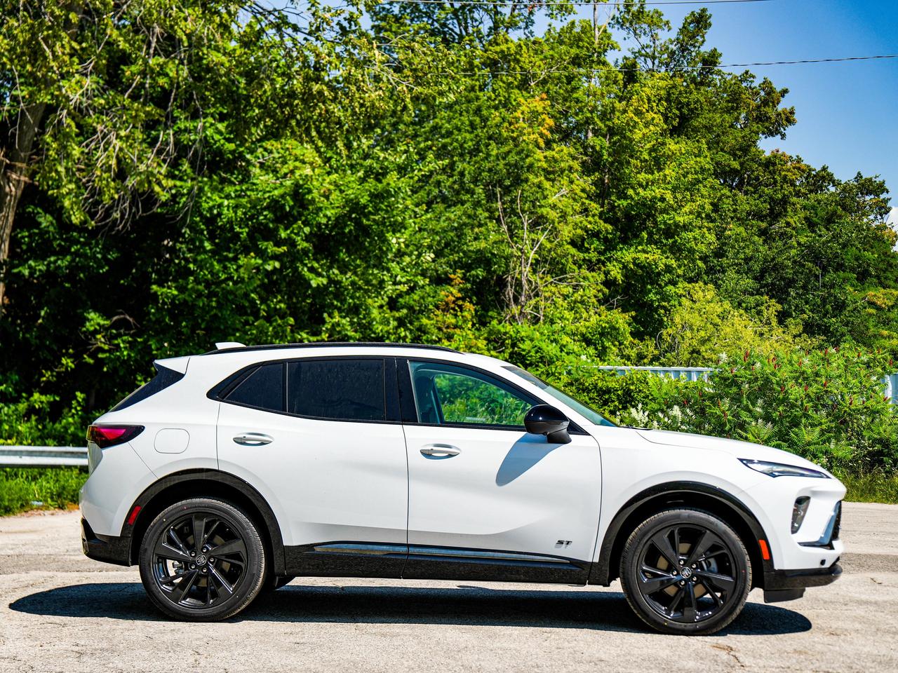 2026 Buick Envision SPORT TOURING Photo4
