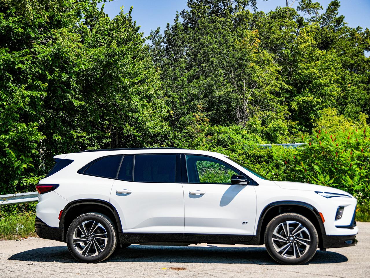 2027 Buick Enclave Sport Touring Photo