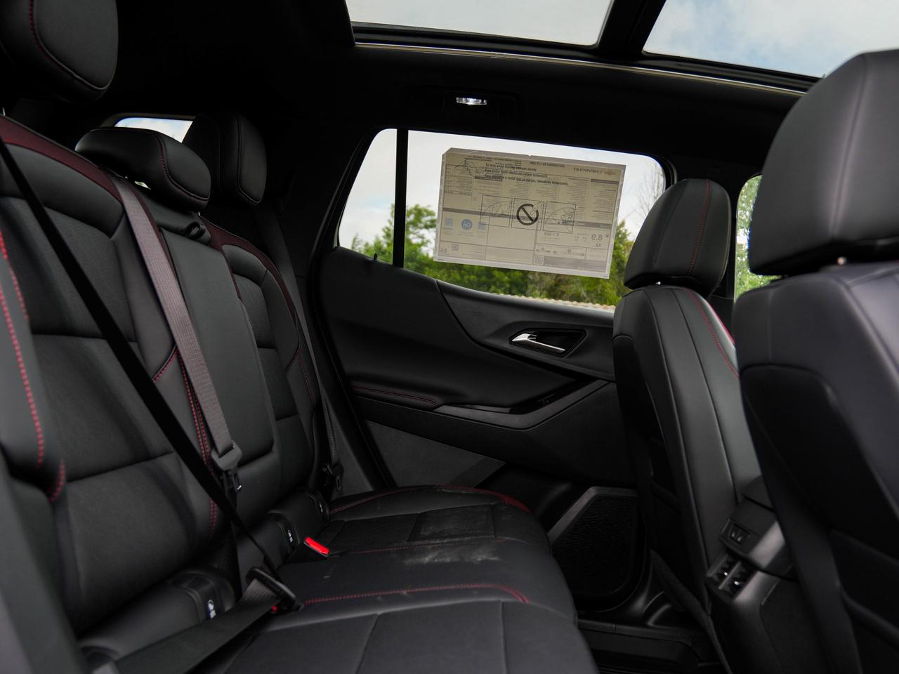 2027 Chevrolet Equinox AWD RS Photo