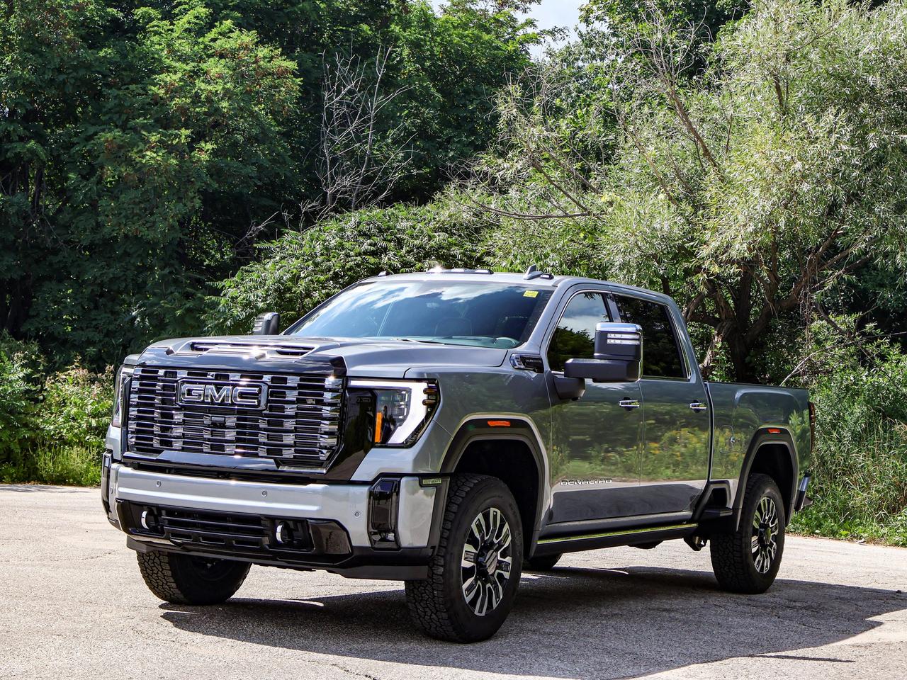 2026 GMC SIERRA 2500HD Denali Ultimate Photo