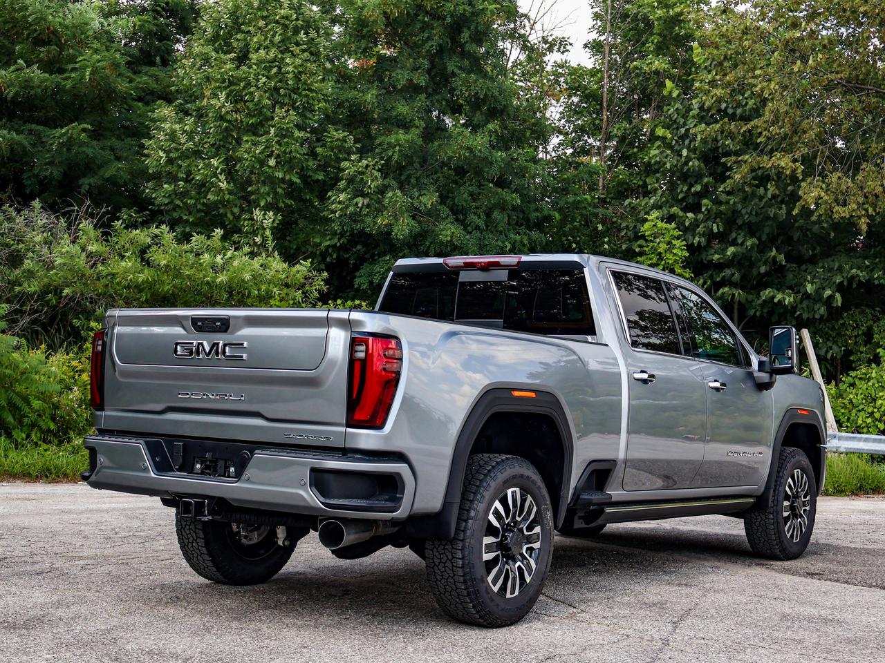2026 GMC SIERRA 2500HD Denali Ultimate Photo
