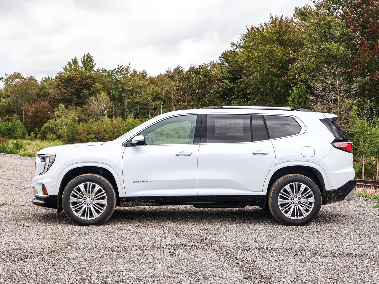2027 GMC Acadia Denali Photo