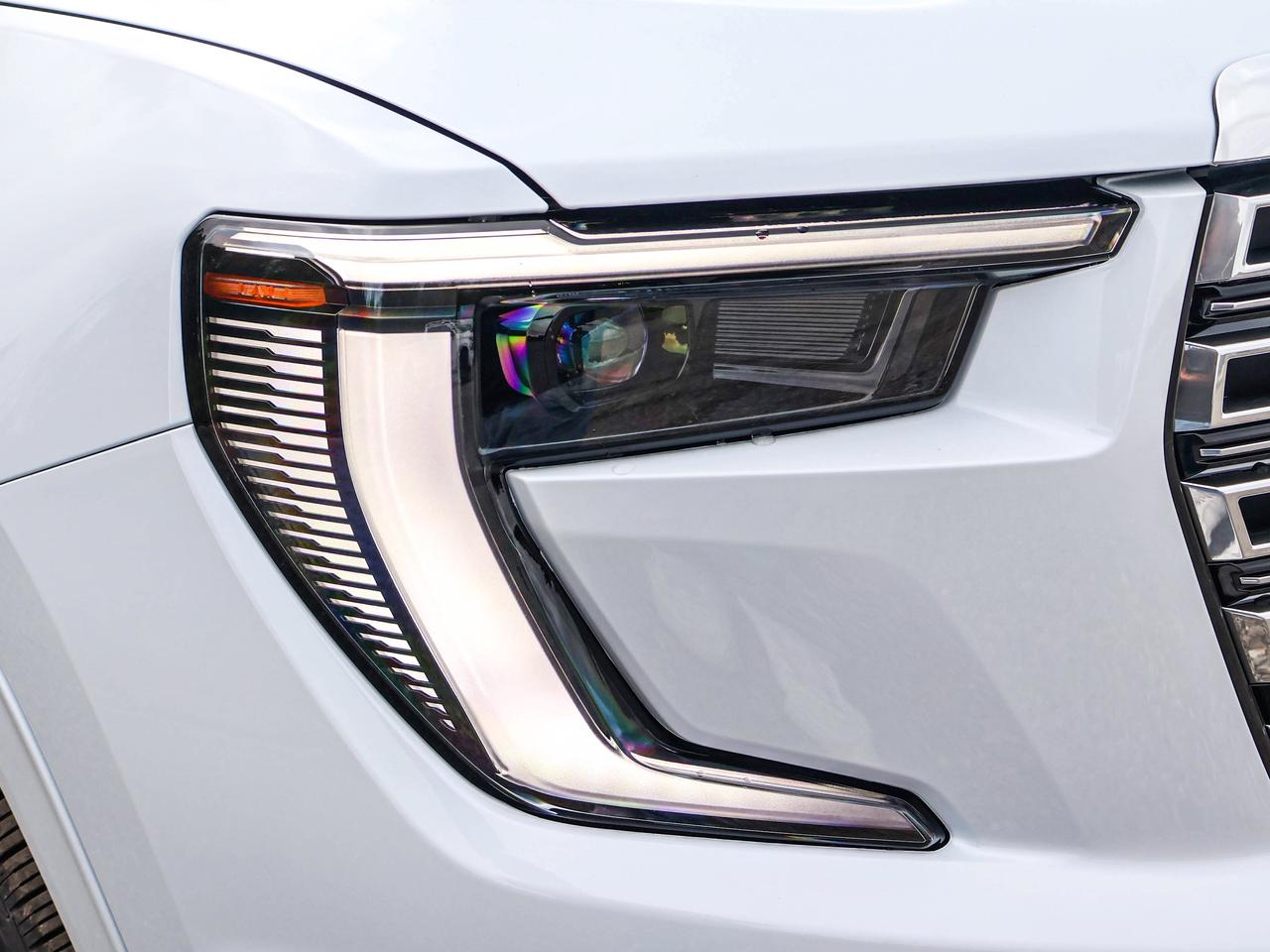 2027 GMC Acadia Denali Photo