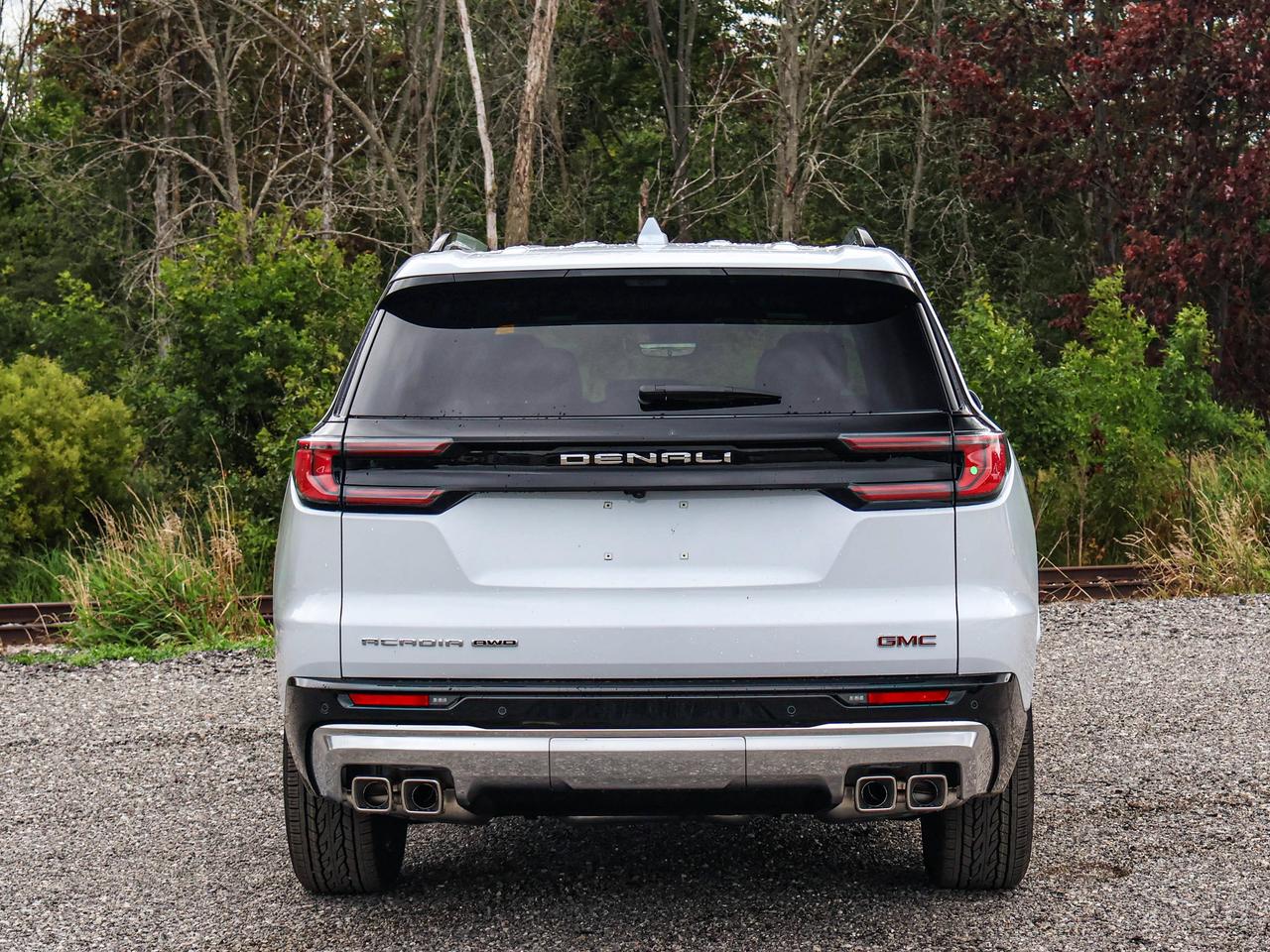 2027 GMC Acadia Denali Photo
