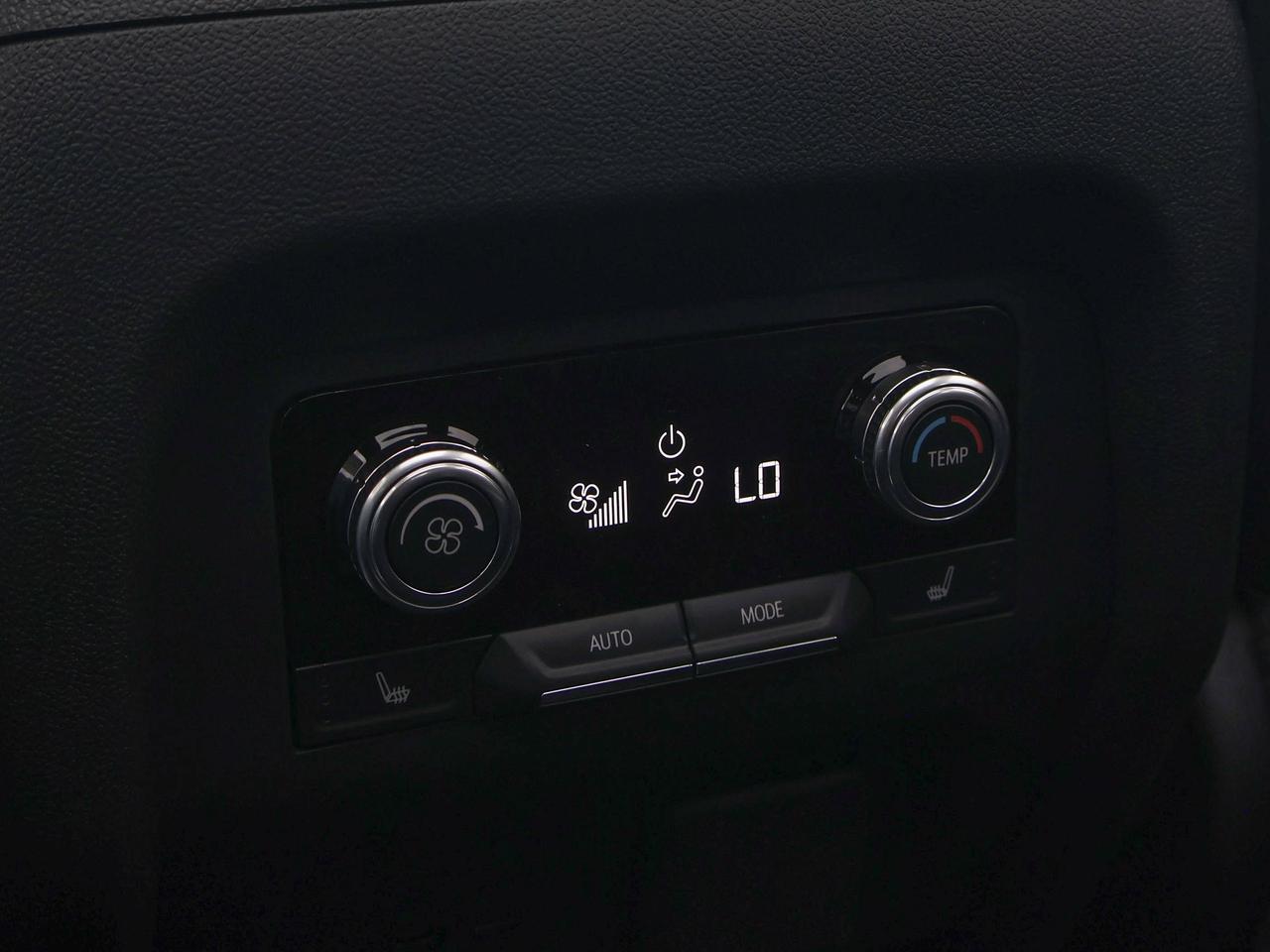 2027 GMC Acadia Denali Photo