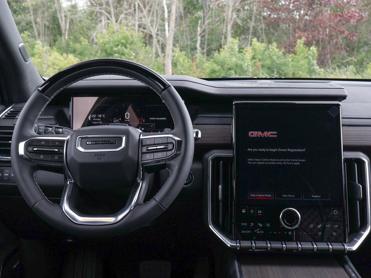 2027 GMC Acadia Denali Photo