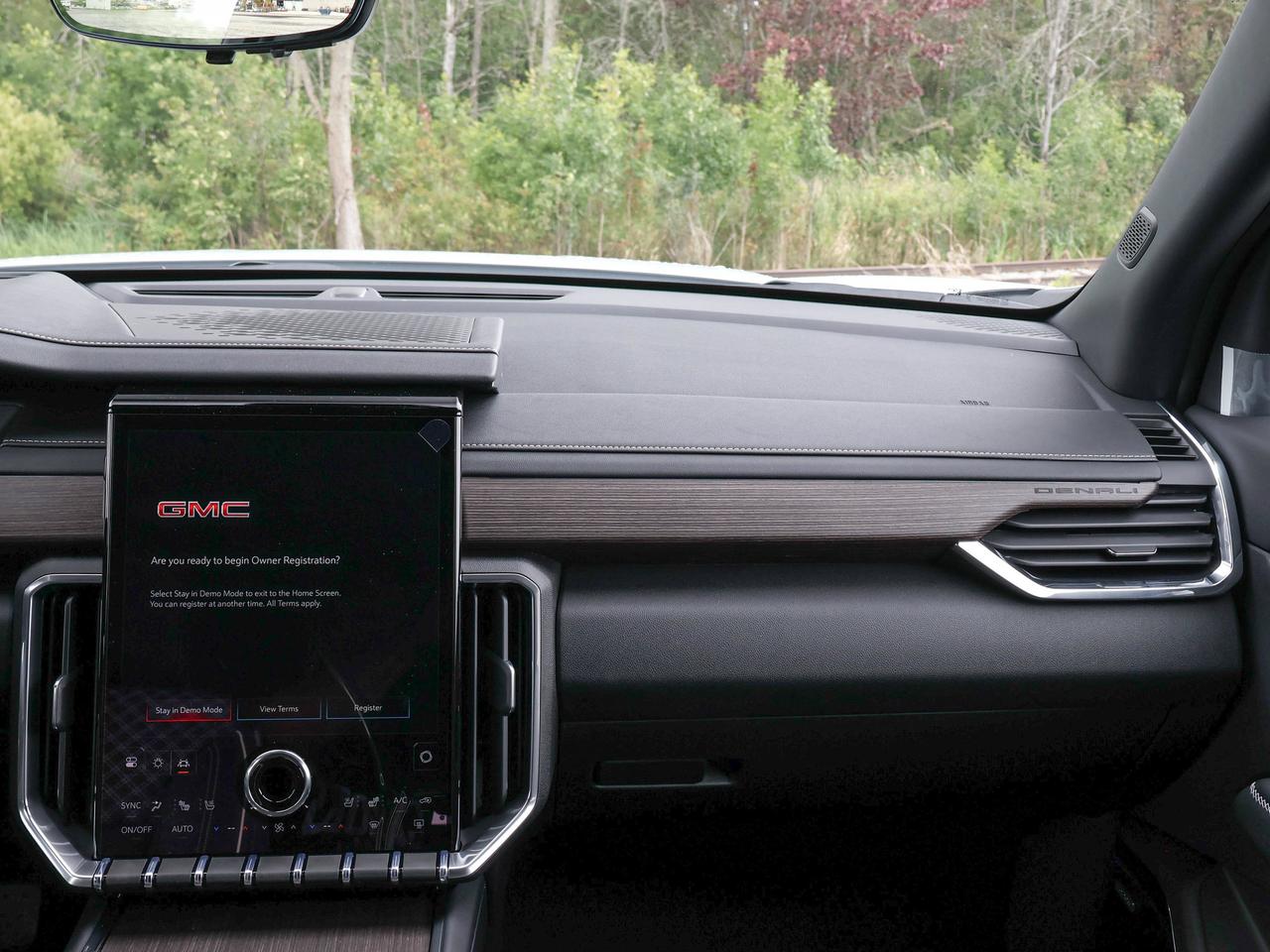 2027 GMC Acadia Denali Photo