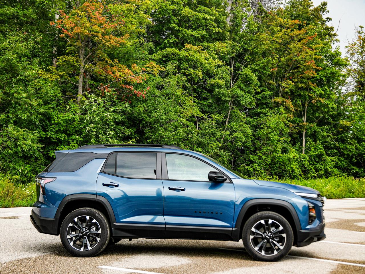 2027 Chevrolet Equinox AWD RS Photo