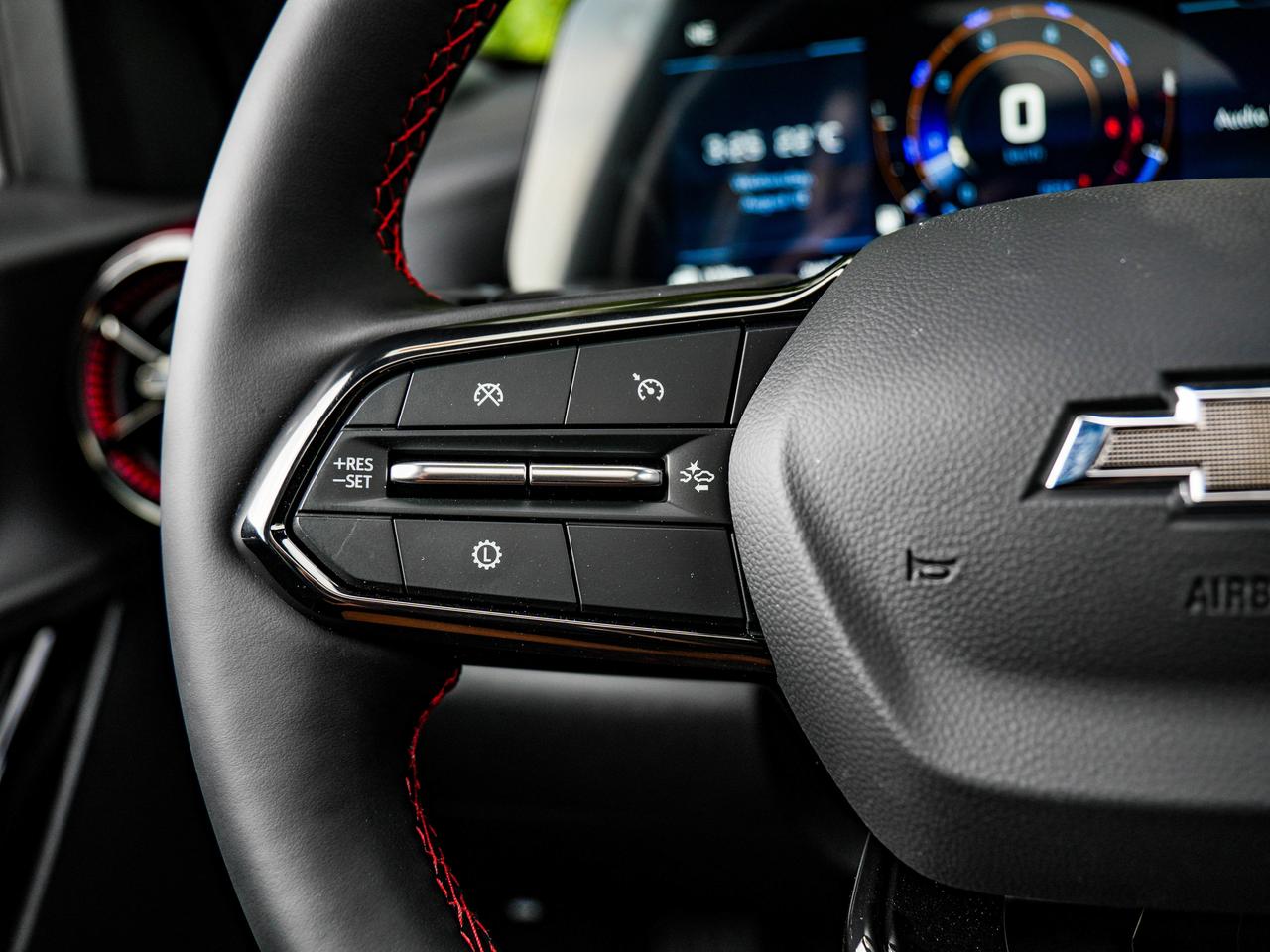 2027 Chevrolet Equinox AWD RS Photo