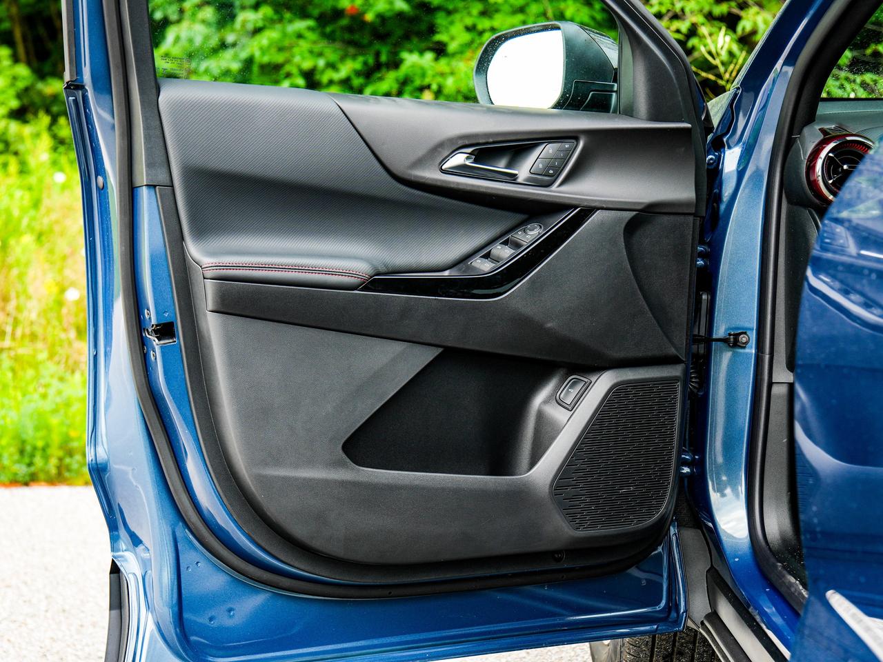 2027 Chevrolet Equinox AWD RS Photo