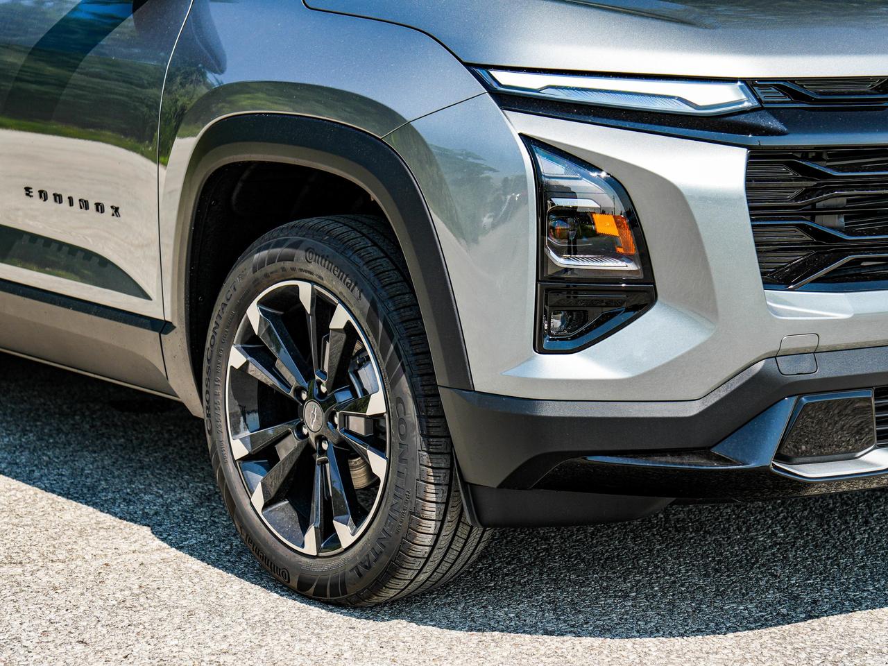 2027 Chevrolet Equinox AWD RS Photo