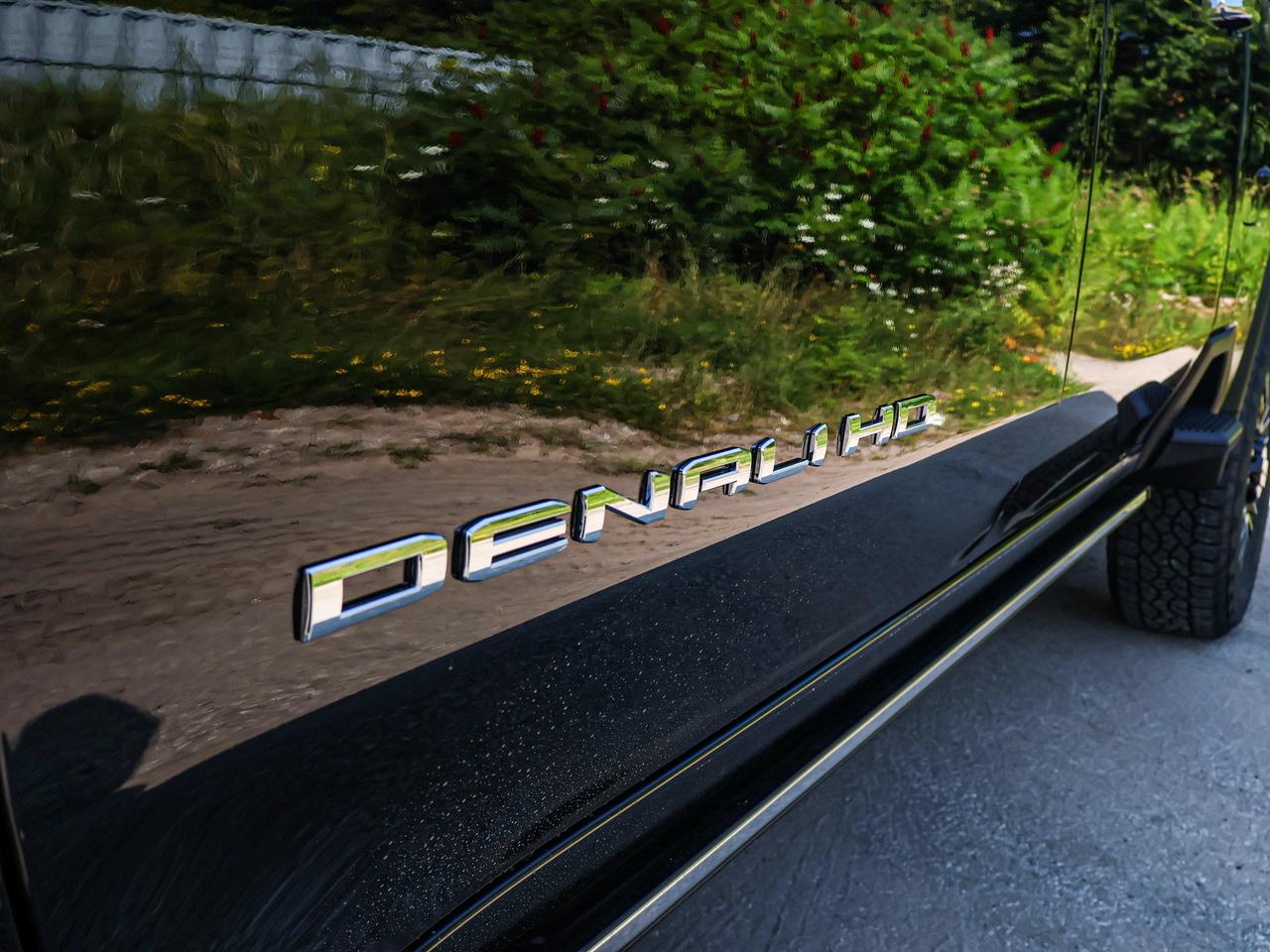 2026 GMC SIERRA 2500HD Denali Ultimate Photo