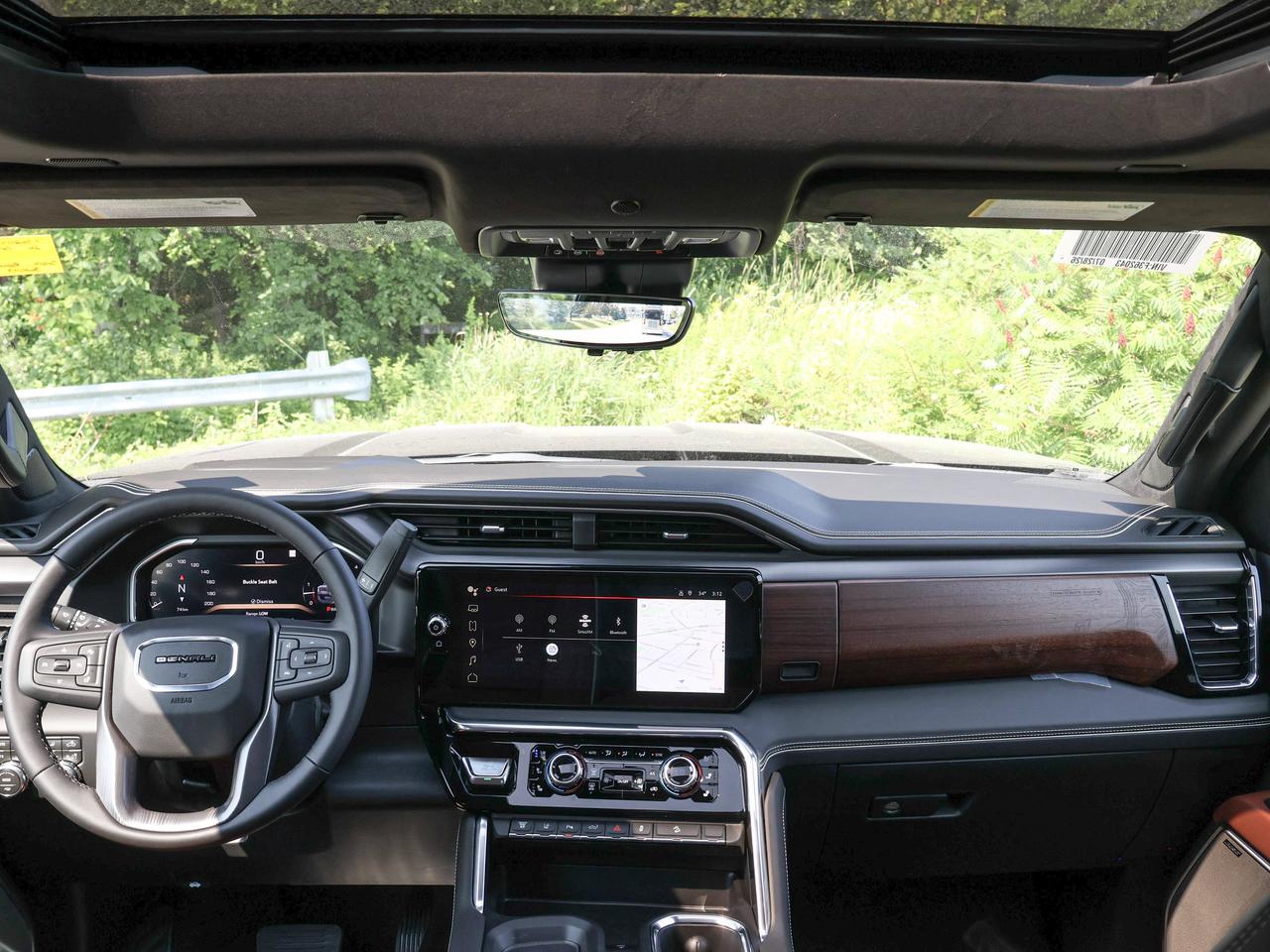 2026 GMC SIERRA 2500HD Denali Ultimate Photo