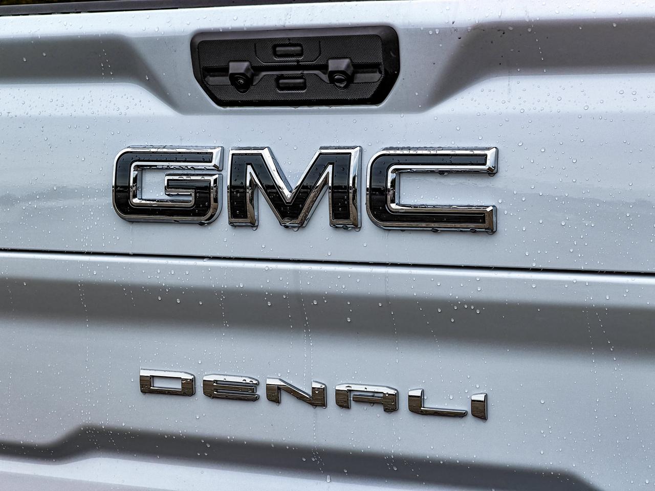 2026 GMC SIERRA 2500HD Denali Ultimate Photo