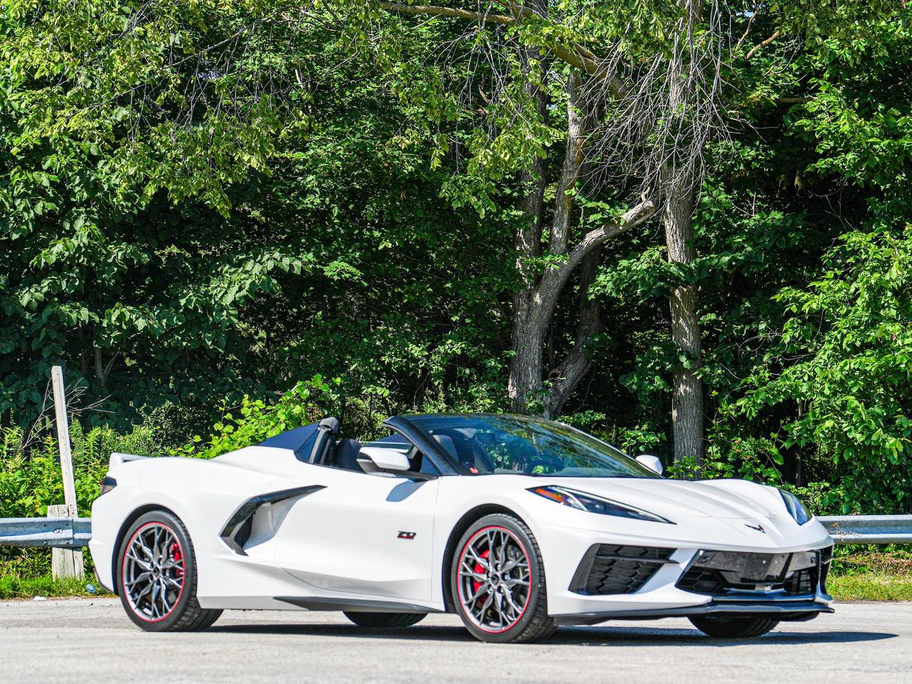 2023 Chevrolet Corvette 3LT Photo2